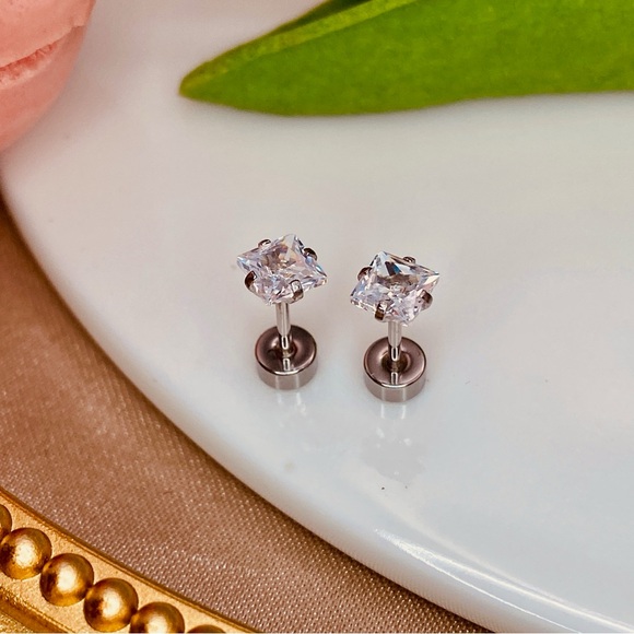 Cute Square Diamond CZ Cartilage Screw Flat Back Stud Earrings - Picture 3 of 4